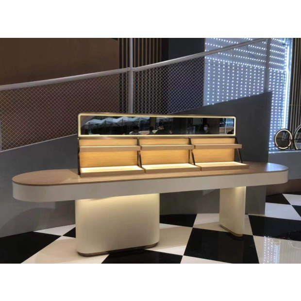 Oval-Shaped Makeup Counter -Qiao Song _2_.jpg