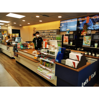 Convenience Store Display Shelving-Qiao Song _4_.jpg Convenience Store Display Shelving-Qiao Song _4_.jpg